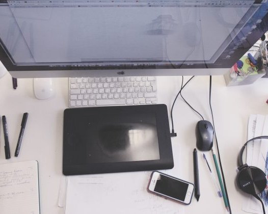 Рабочие места: Надежда Паршина, творческий директор Ohmybrand