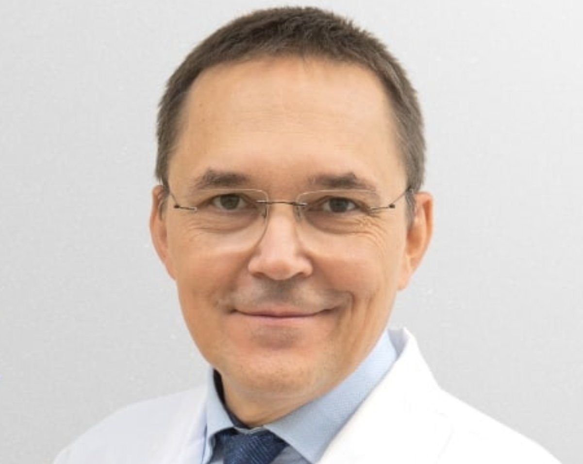 «Доктор, у меня под кожей ползают червячки и мешают спать»: интервью с сомнологом Романом Бузуновым