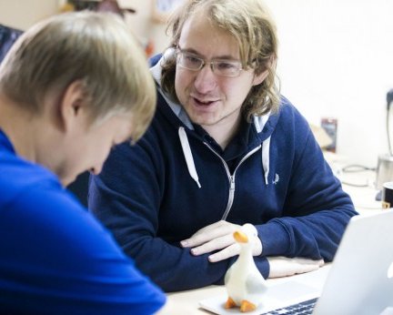 Рабочие места: Евгений Казначеев, продукт-менеджер и евангелист Ecwid