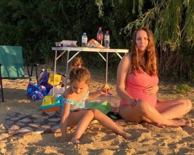 «Да, я инкубатор»: интервью с суррогатной мамой Викторией Кочетовой