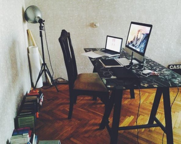 Рабочие места: Алёна Дорохина, издатель журнала «Сорок два»