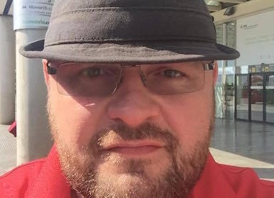 Рабочие места: Владимир Канин, основатель и генеральный директор компании Pay-Me